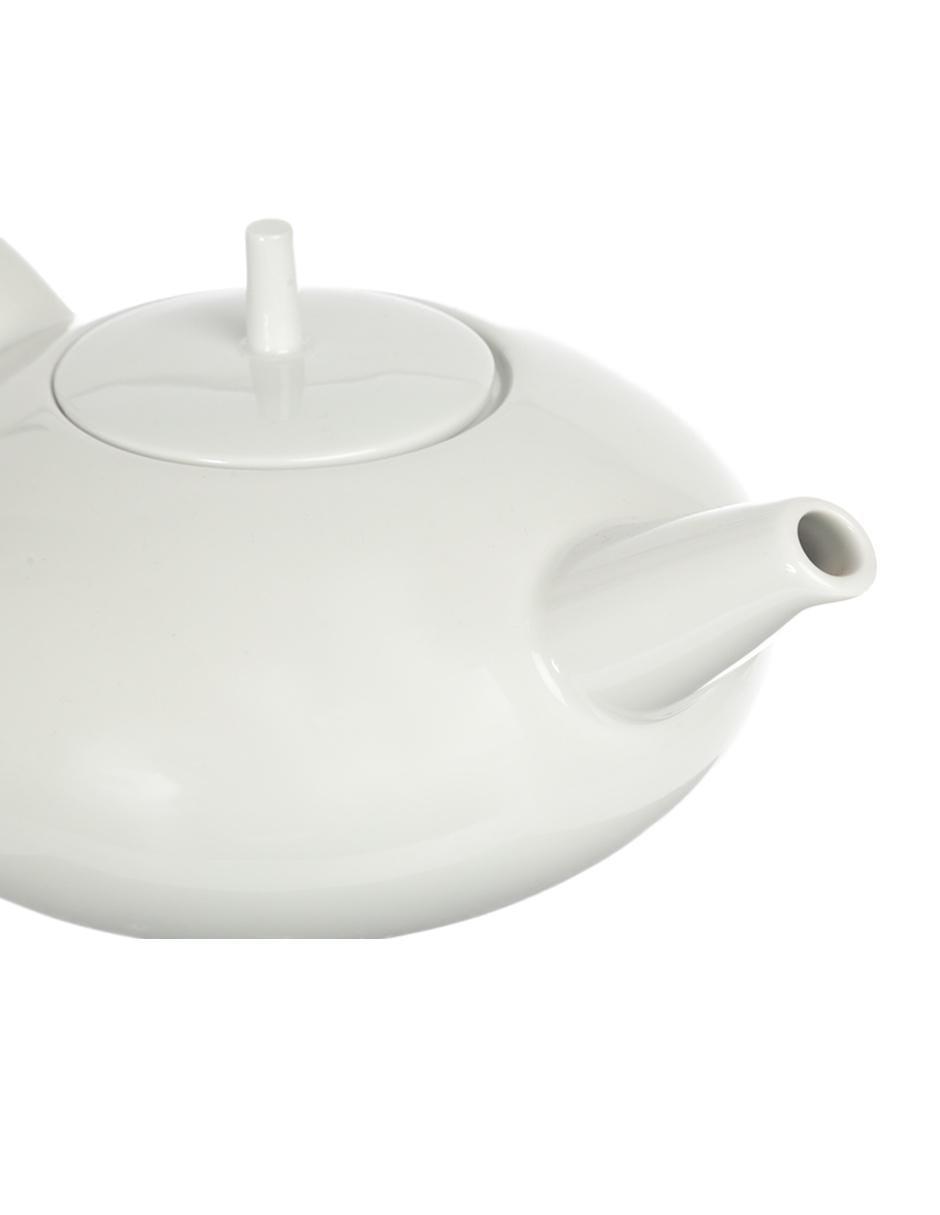Tetera convencional de porcelana 4