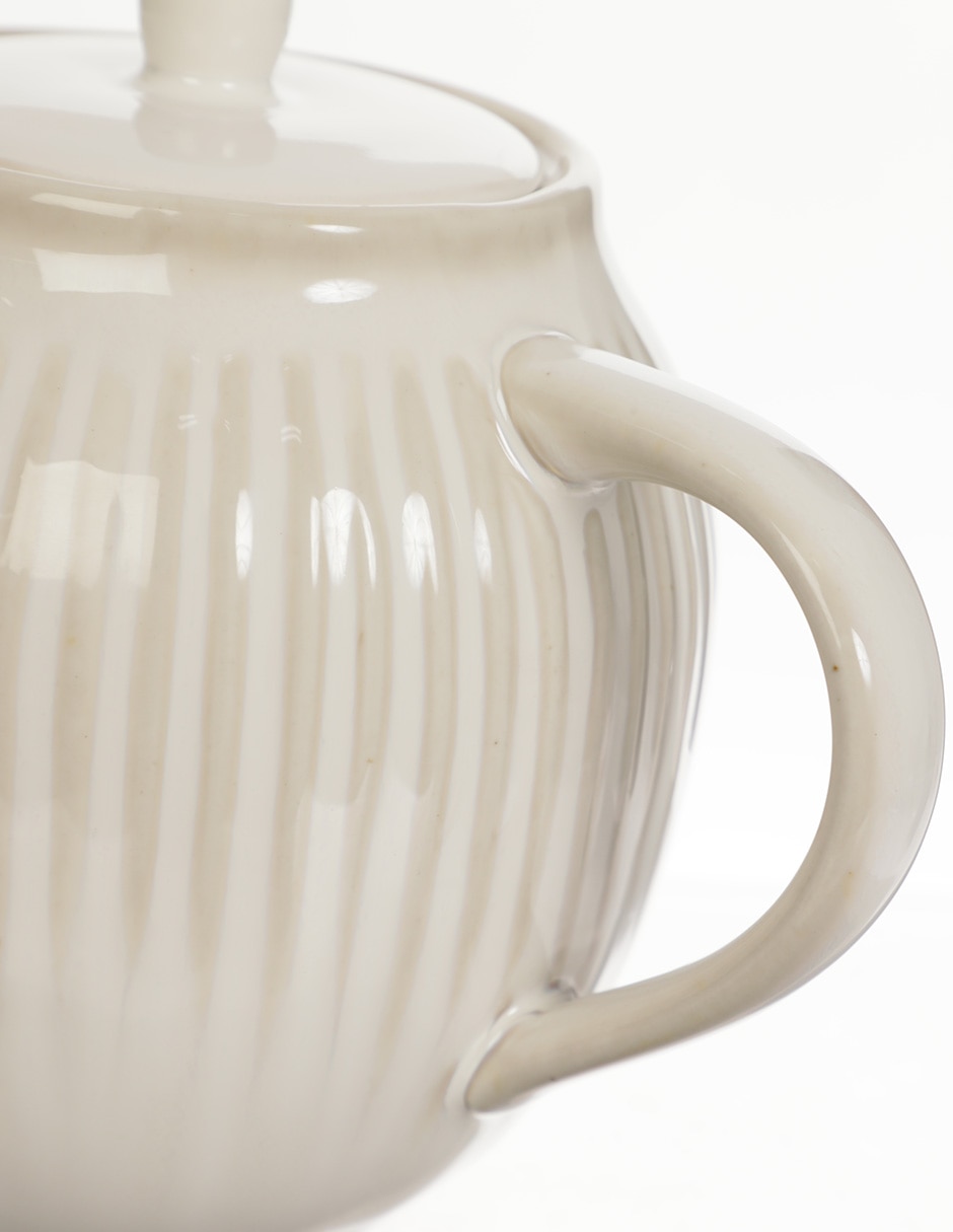Tetera convencional de porcelana 3